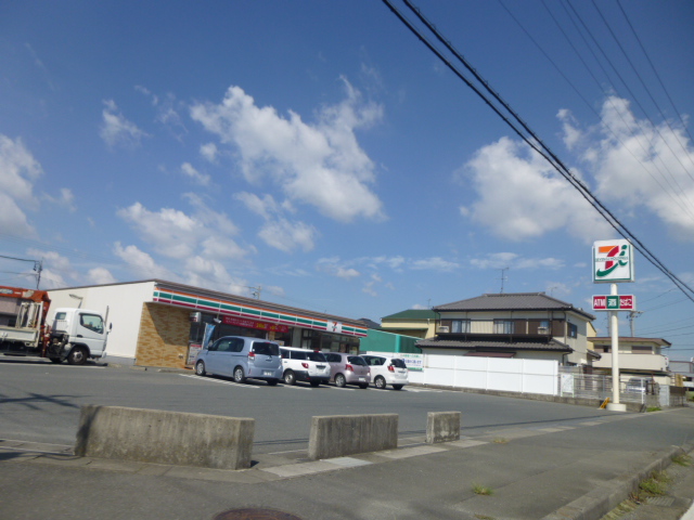 コンビニ　セブンイレブン 磐田加茂西店（コンビニ）まで637m