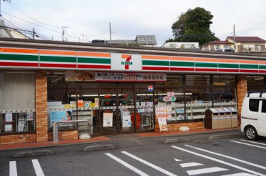 コンビニ　セブンイレブン 川崎犬蔵1丁目店（コンビニ）まで769m