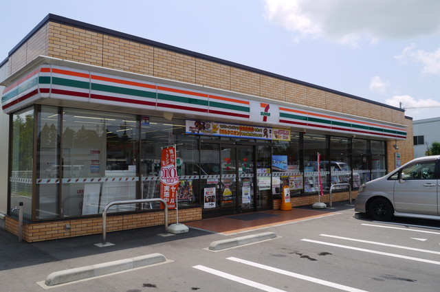 コンビニ　セブンイレブン新潟木崎店（コンビニ）まで512m