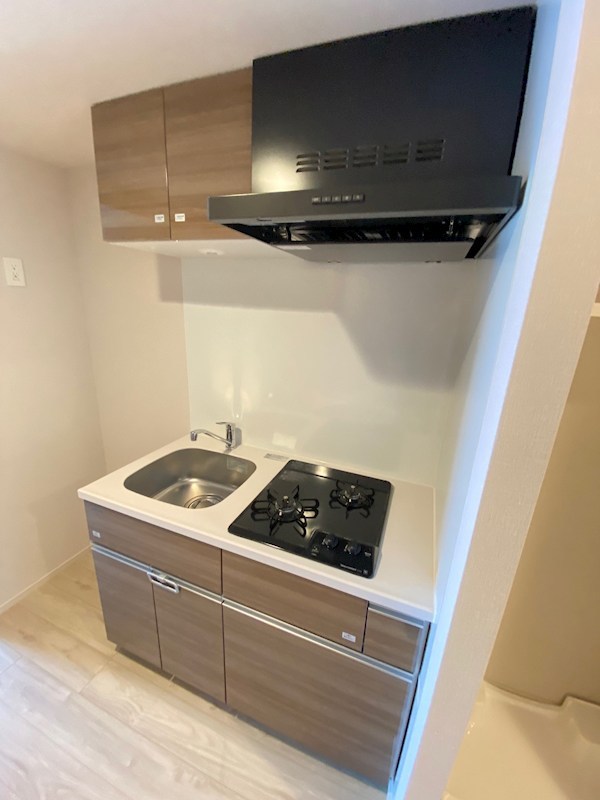 キッチン　（参考写真）同じ間取の別のお部屋です