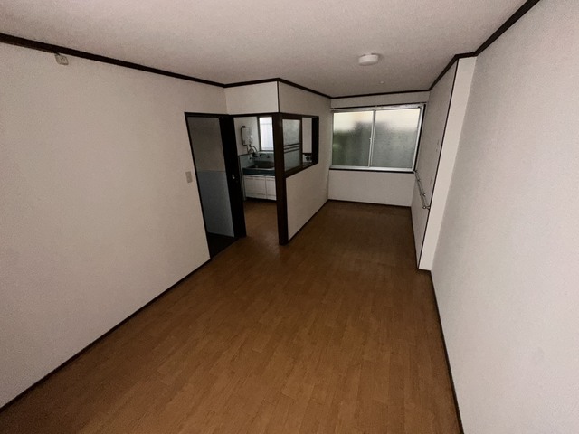 寿町2丁目貸家の居間写真