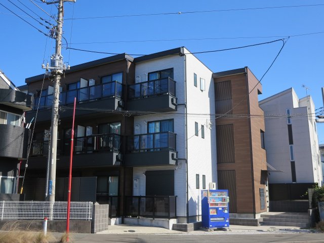 建物外観　小田急線柿生駅から徒歩9分