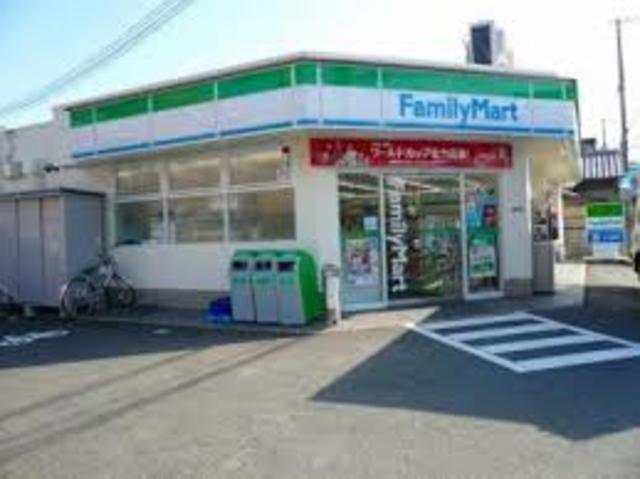 コンビニ　ファミリーマート西宮里中町店（コンビニ）まで802m