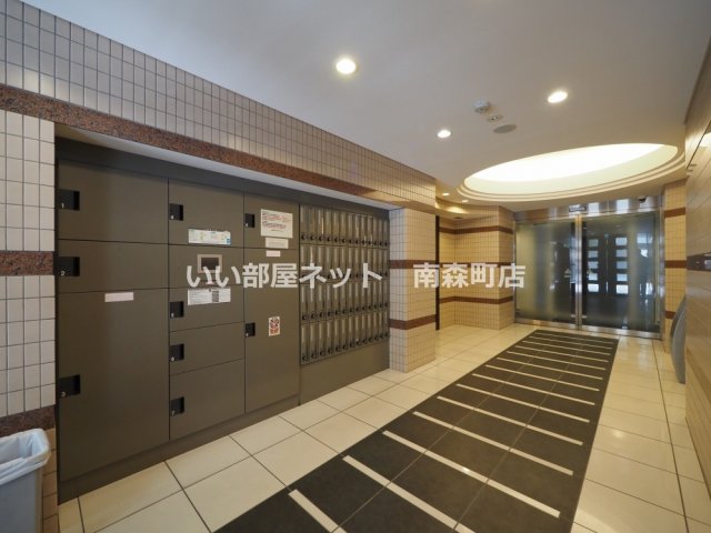 ＪＲ東西線 大阪天満宮駅 徒歩6分 11階建 築18年の外観写真
