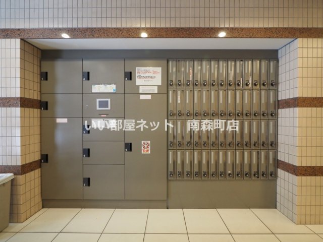 ＪＲ東西線 大阪天満宮駅 徒歩6分 11階建 築18年の外観写真