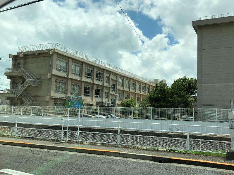 小学校　高松市立鶴尾小学校（小学校）まで1270m