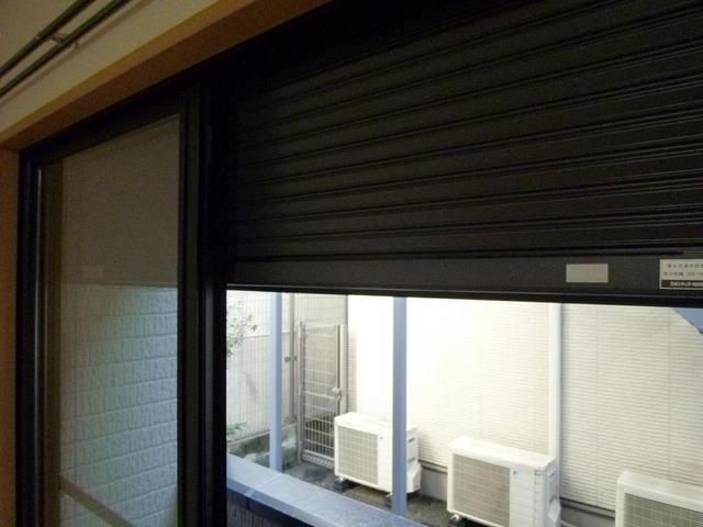 その他設備　★防犯シャッターで１階のお部屋でも安心★