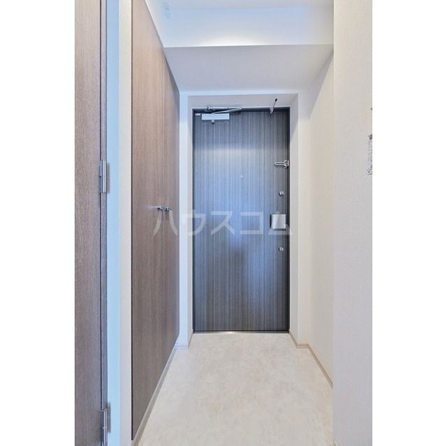 コンフォリア・リヴ板橋本町の玄関写真