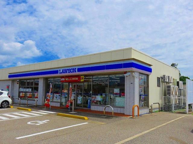 コンビニ　ローソン高岡戸出町店（コンビニ）まで240m
