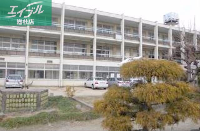 小学校　倉敷市立大高小学校（小学校）まで528m