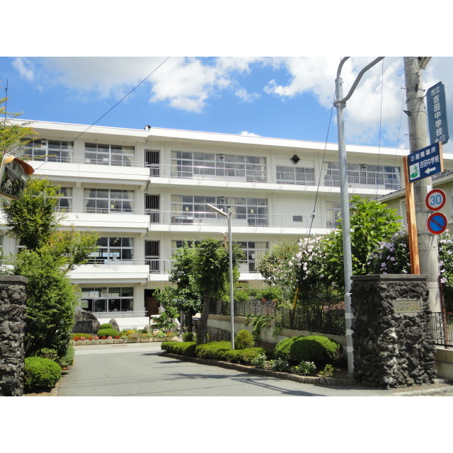 中学校　富士吉田市立吉田中学校（中学校）まで362m