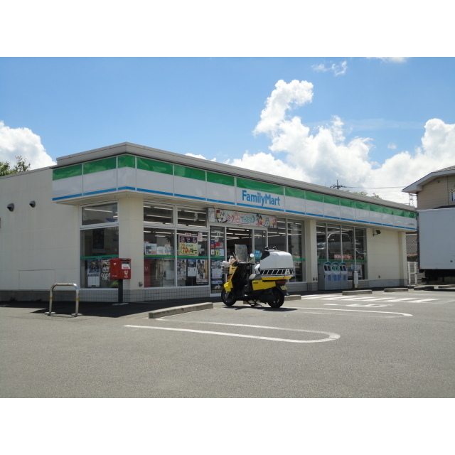 コンビニ　ファミリーマート上吉田昭和通り店（コンビニ）まで342m