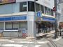 コンビニ　ローソン阪急塚口駅前店（コンビニ）まで576m