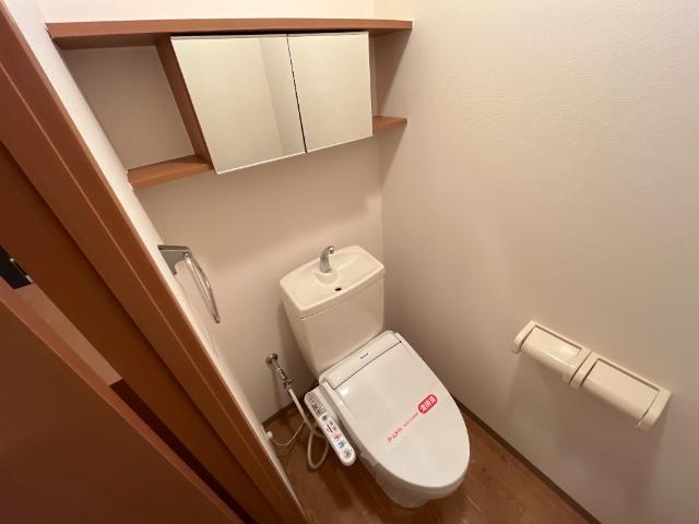トイレ　シャワー付トイレ