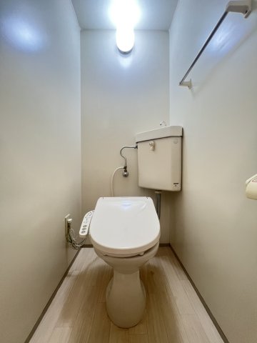クラッセコート甲風園のトイレ写真