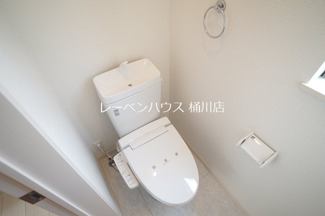 トイレ　レーベンハウス桶川店へ　048-787-5511