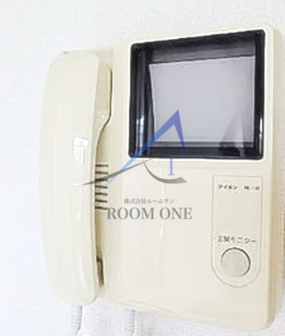 セキュリティ　モニター付きインターホンです。