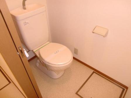 メゾンソレイユのトイレ写真