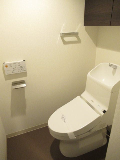 トイレ　（別タイプ参考写真）ＭＡＸＩＶ池袋　豊島区上池袋3