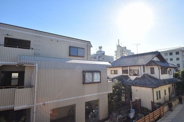 眺望　★バルコニーからの風景・閑静な住宅街です★