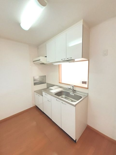 イースト ツー ヒルズのキッチン写真