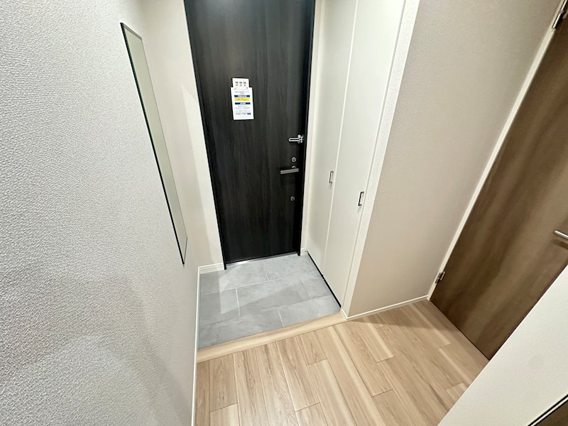 WING TOWA MAISONの玄関写真