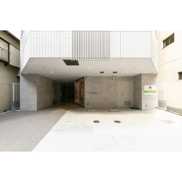 都営大江戸線 新御徒町駅 徒歩3分 13階建 築7年の外観写真