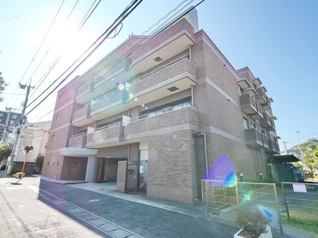 ブルームライフ向ヶ丘遊園の外観写真