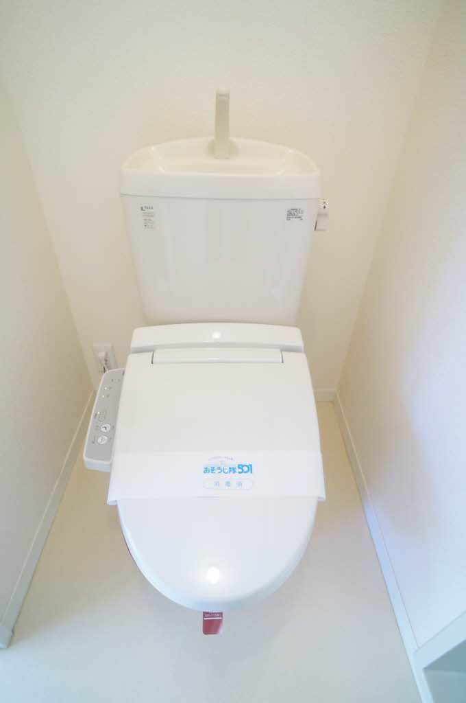 ブルーリサイアのトイレ写真