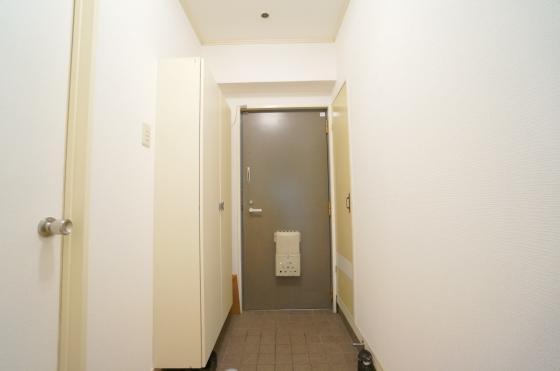 フィアテル岸和田の玄関写真