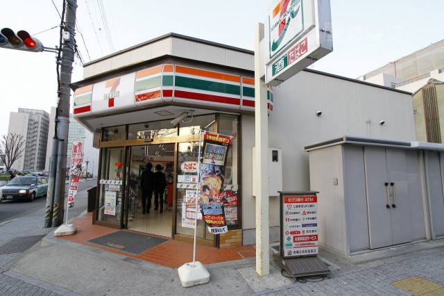 コンビニ　セブンイレブン 名古屋栄１丁目店（コンビニ）まで83m