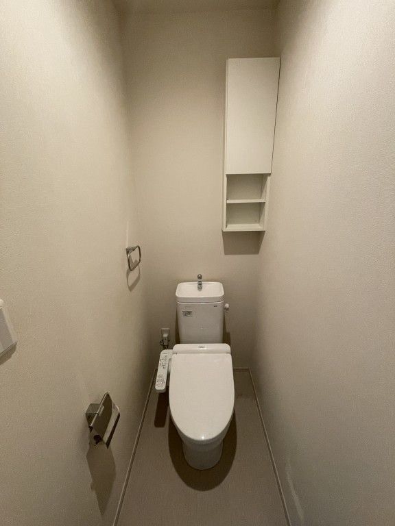 阪急宝塚線 三国駅 徒歩12分 2階建 築7年のトイレ写真
