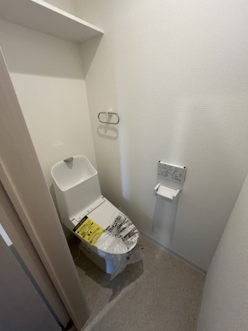 西鉄天神大牟田線 雑餉隈駅 徒歩13分 3階建 築1年のトイレ写真