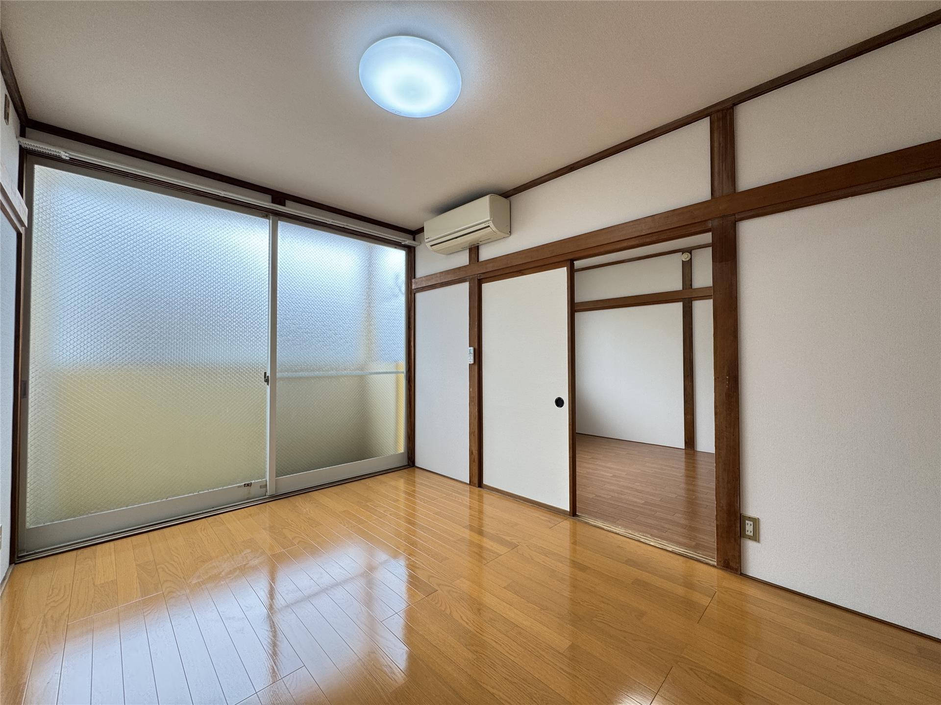 居室・リビング　6帖フローリングのお部屋です♪