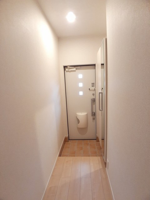 ラブリーコートVIの玄関写真