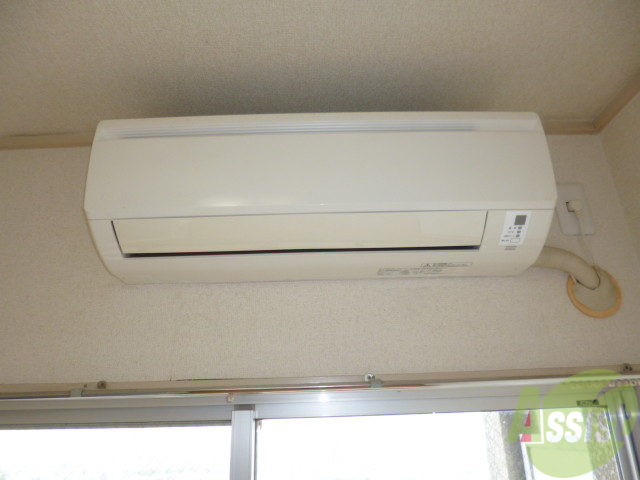 その他設備　よく冷え、よく温まるエアコンついてます