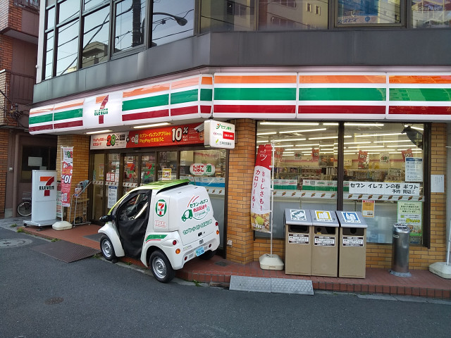 コンビニ　セブンイレブン中小岩店（コンビニ）まで60m