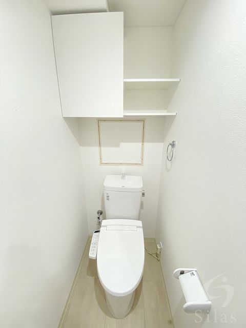 トイレ　反転タイプ