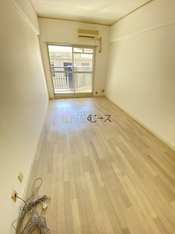ローラン南森町の内装写真