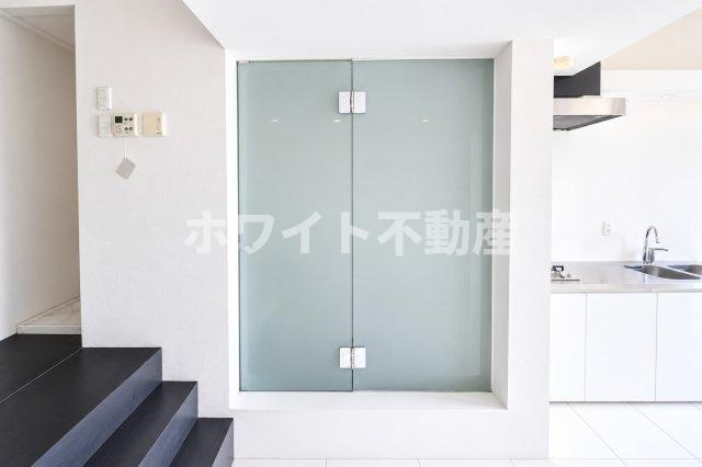 ＪＲ大阪環状線 天王寺駅 徒歩7分 8階建 築19年の内装写真