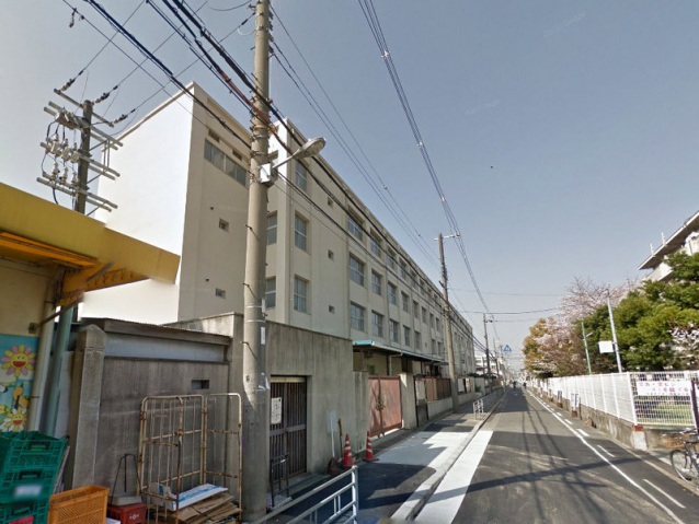 小学校　大阪市立加美北小学校（小学校）まで825m