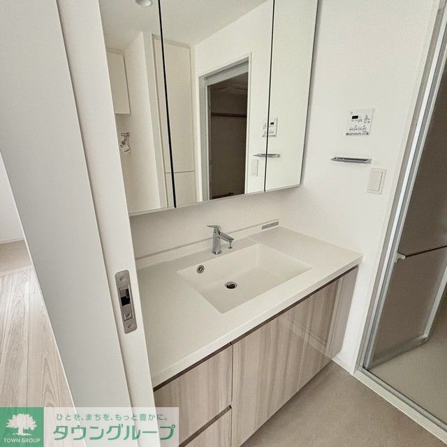 洗面設備　※写真は同タイプ住戸です。