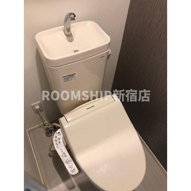 ＪＲ中央線 高円寺駅 徒歩8分 2階建 築9年のトイレ写真