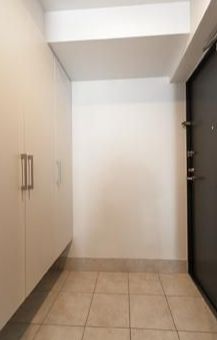 玄関　別部屋の画像になります