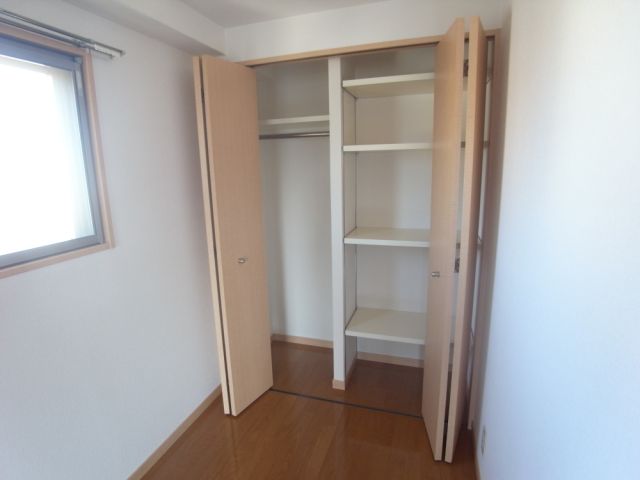 収納　クローゼット