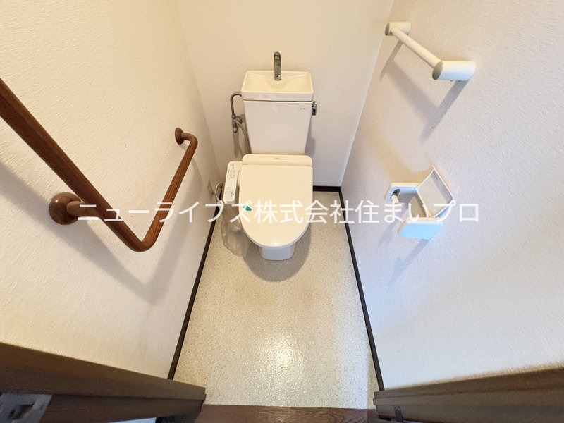 京阪本線 寝屋川市駅 徒歩4分 7階建 築28年のトイレ写真