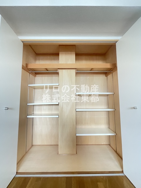 収納　奥行のある収納付です！増えがちな荷物をスッキリ収納できます！