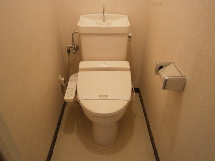 トイレ　別号室の写真です