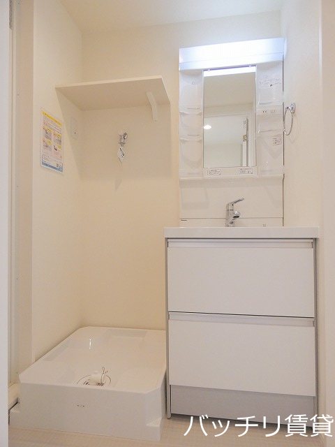 洗面設備　画像は、同型タイプの為、現状を優先いたします。