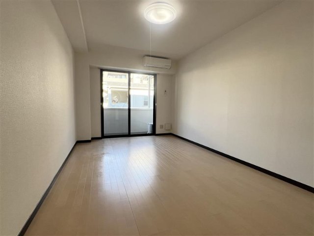 RACHA行徳駅前の内装写真